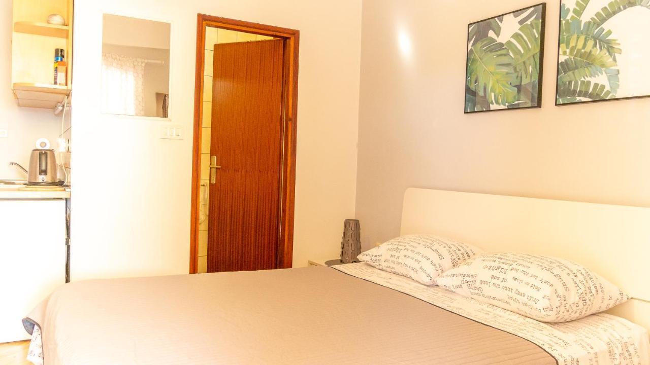 Lela 1 Apartment บาร์บินเย ภายนอก รูปภาพ
