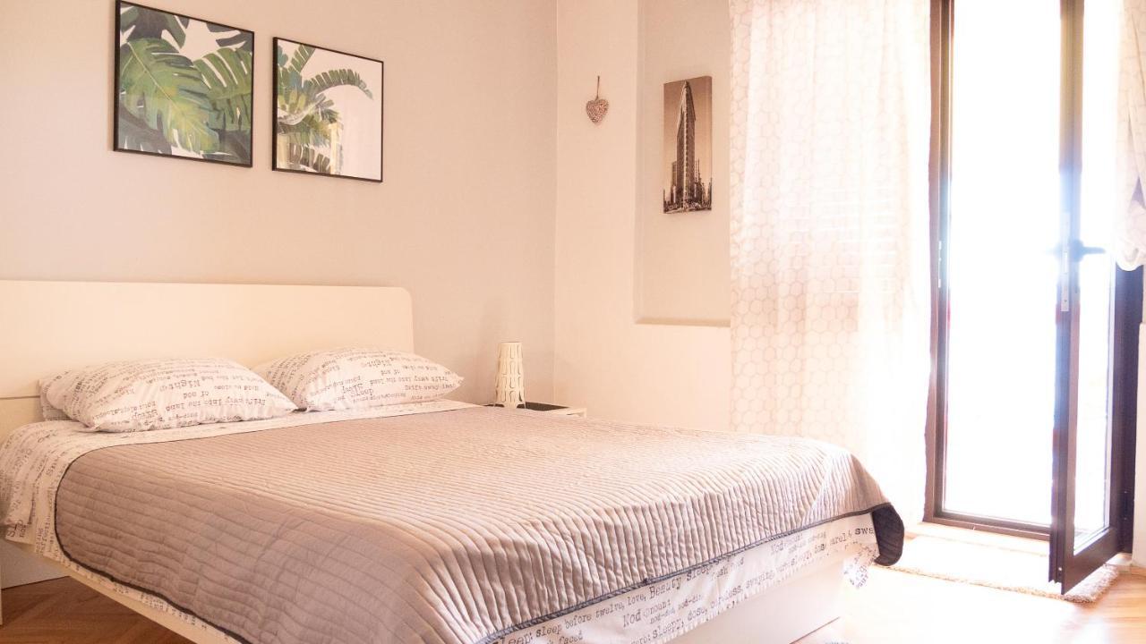 Lela 1 Apartment บาร์บินเย ภายนอก รูปภาพ
