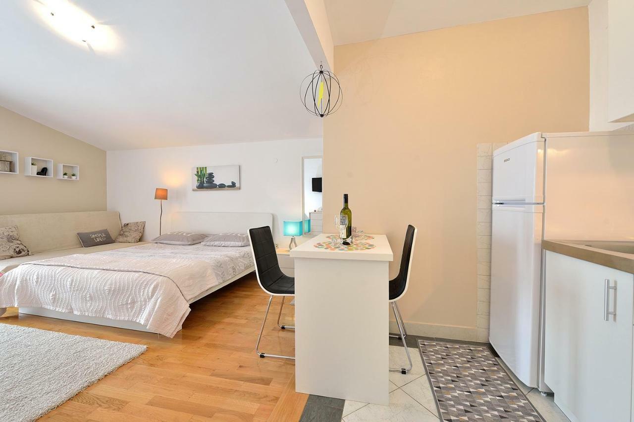 Lela 1 Apartment บาร์บินเย ภายนอก รูปภาพ